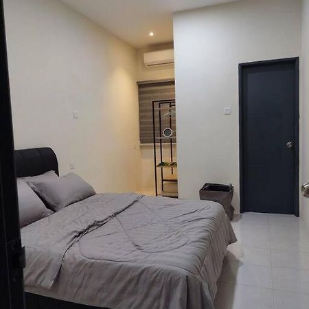 Yong Guesthouse Kuala Kangsar Dış mekan fotoğraf